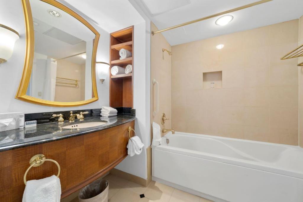 2Br Condo On The Boardwalk With 3 Baths Cozysuites Atlantic City Exteriér fotografie